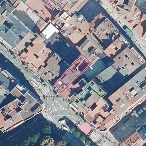 Foto aérea de la subasta en Oviedo